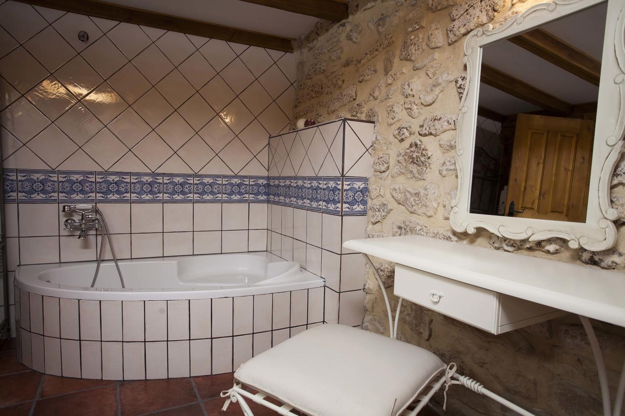 Hotel Rural La Torre De Bisjueces מראה חיצוני תמונה