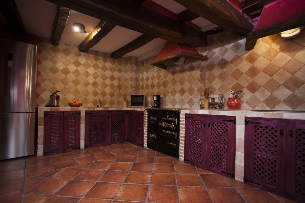 Hotel Rural La Torre De Bisjueces מראה חיצוני תמונה