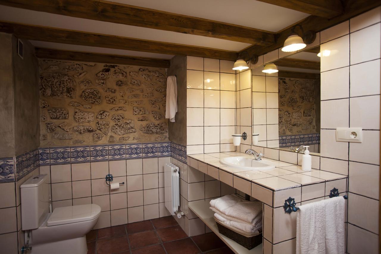 Hotel Rural La Torre De Bisjueces מראה חיצוני תמונה