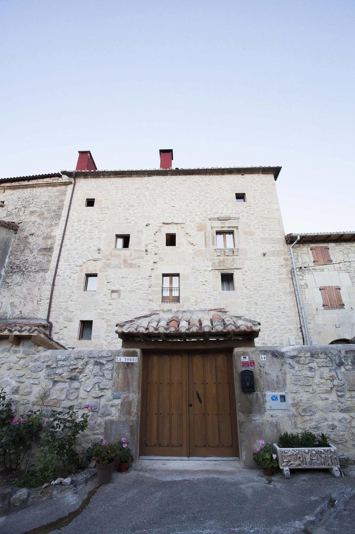 Hotel Rural La Torre De Bisjueces מראה חיצוני תמונה
