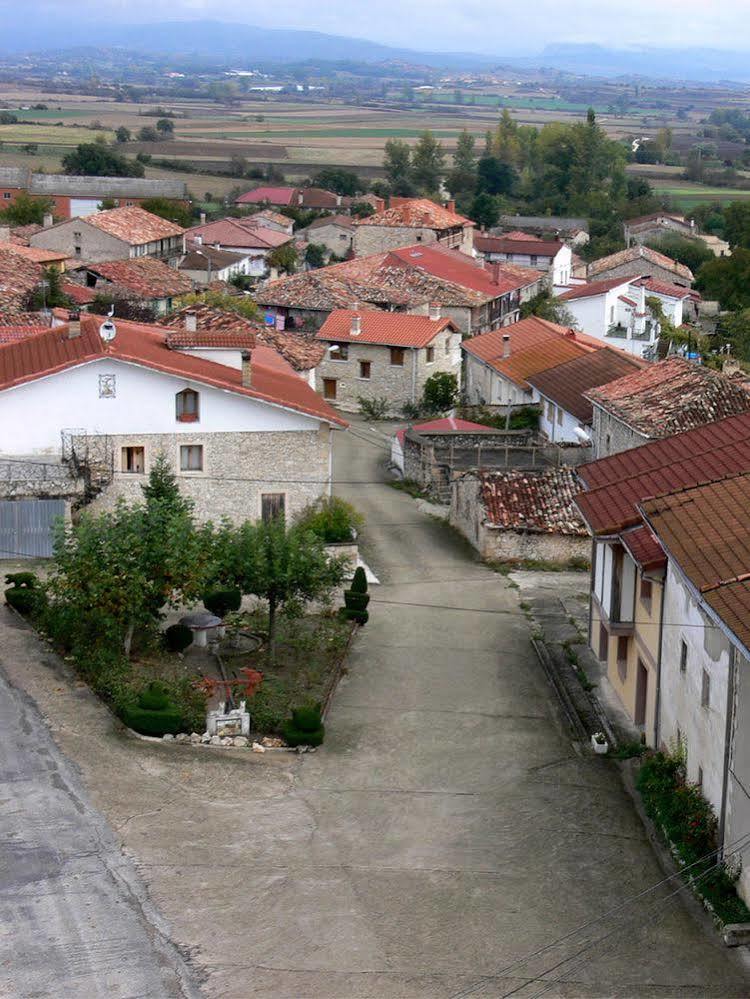 Hotel Rural La Torre De Bisjueces מראה חיצוני תמונה