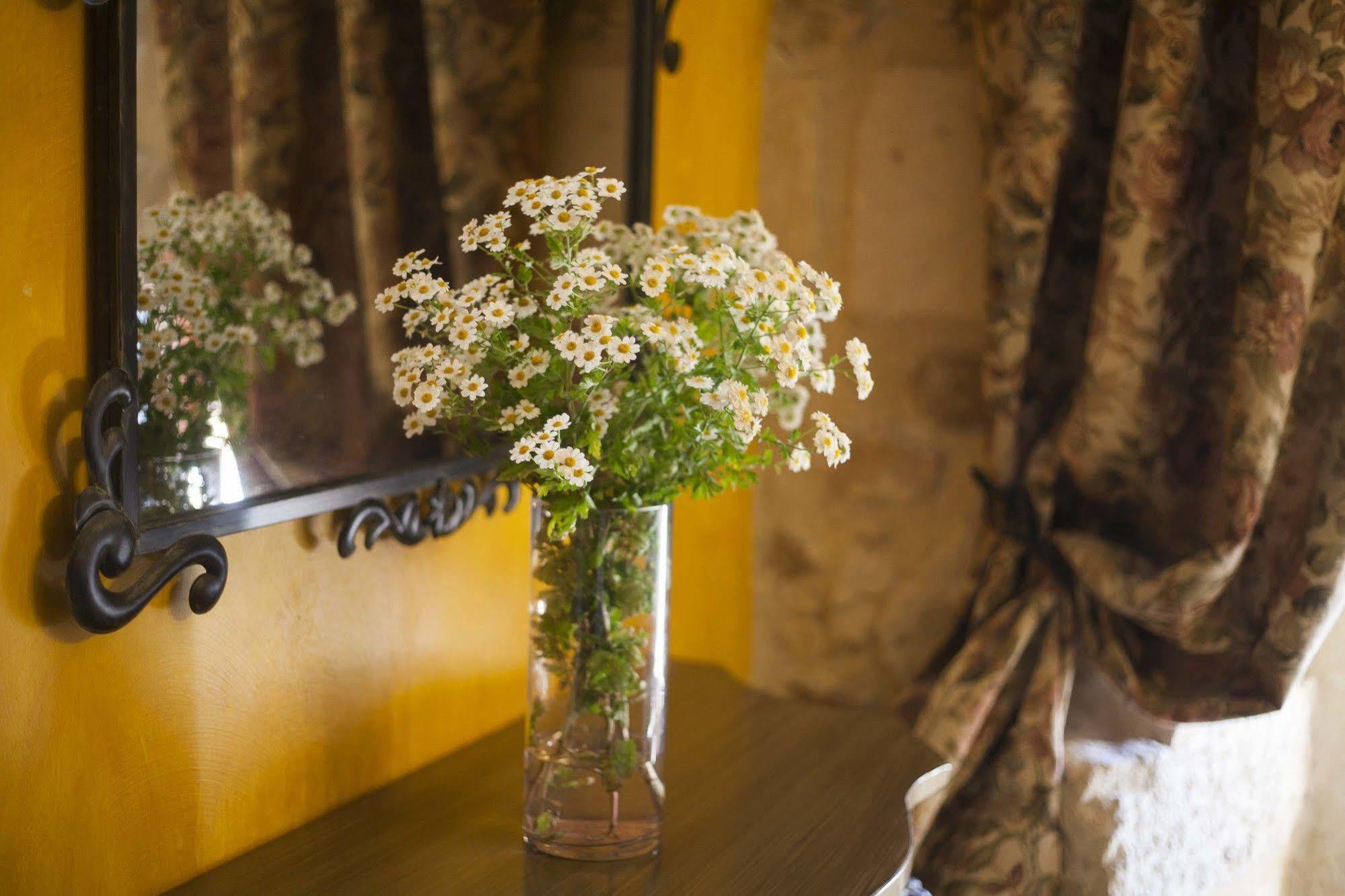 Hotel Rural La Torre De Bisjueces מראה חיצוני תמונה