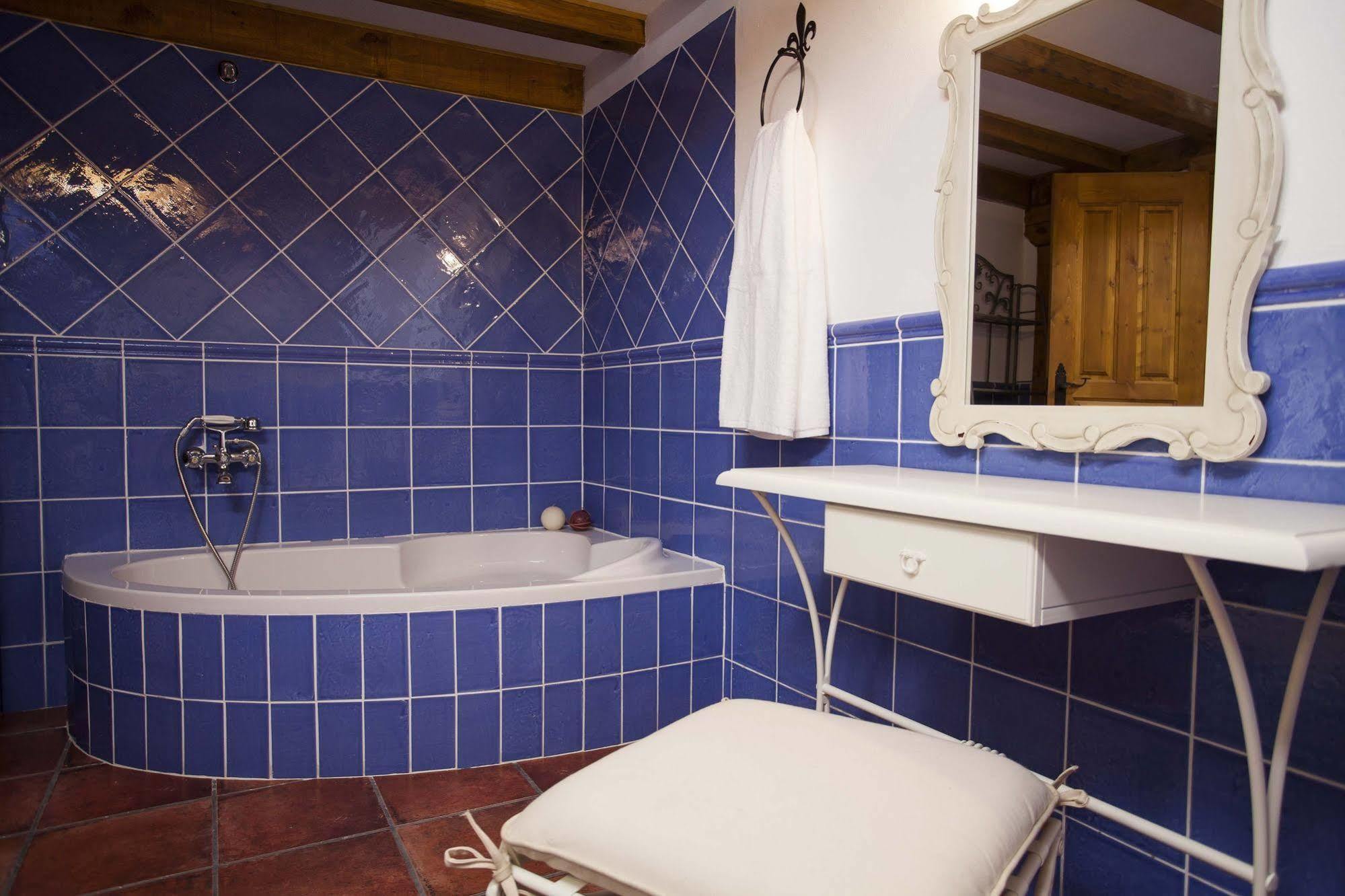 Hotel Rural La Torre De Bisjueces מראה חיצוני תמונה