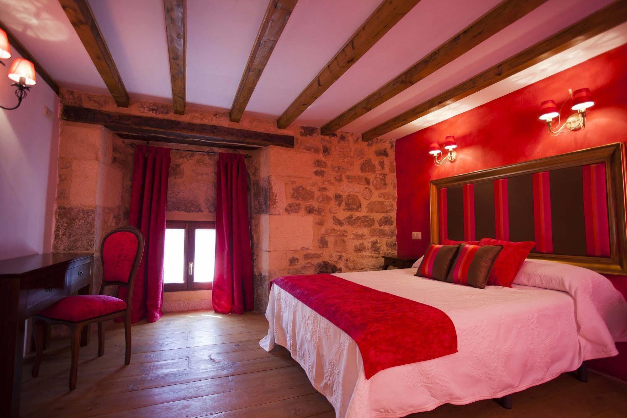 Hotel Rural La Torre De Bisjueces מראה חיצוני תמונה