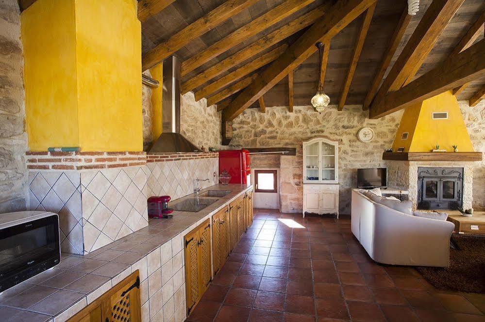 Hotel Rural La Torre De Bisjueces מראה חיצוני תמונה