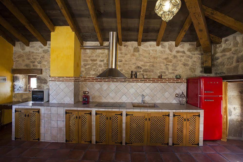 Hotel Rural La Torre De Bisjueces מראה חיצוני תמונה